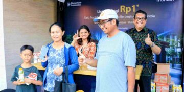 Semangat Berbagi HUT ke-28 Bank Mandiri, Paket Makanan Rp1 Diserbu Masyarakat Denpasar