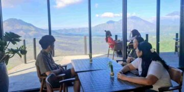 Menembus Awan Kintamani, Menikmati Sensasi Kuliner Berkelas Dunia di Blue Mountains Bali